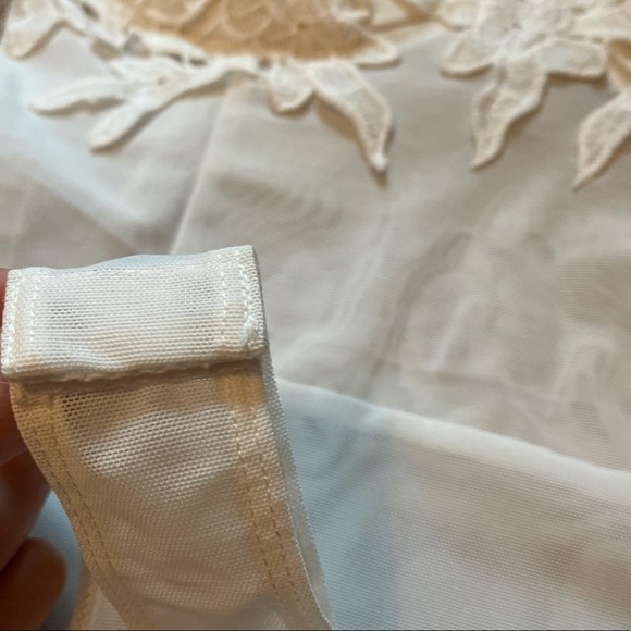 White Corset bodysuit! White color with lace detailing on chest/breast area! - Picture 3 of 4